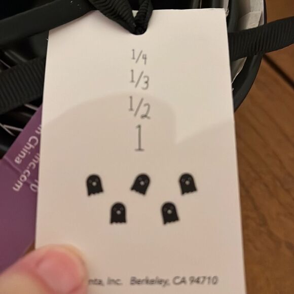 NWT Rae Dunn ghost measuring cups - Picture 2 of 2